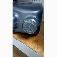 Продам моторное масло Mercedes - Benz 5W-30 MB 229.51 5л