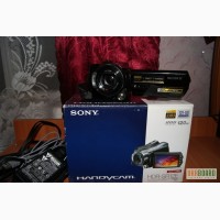 Продам видеокамеру Sony HDR-SR12E