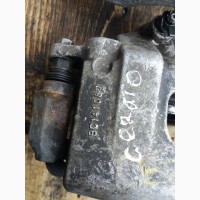 Суппорт передний правый Kia Cerato 581302F500 581302F400 BC141087