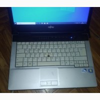 Ноутбук Fujitsu Lifebook S751