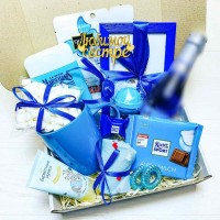 Gift box с интересным наполнением на подарок для близких и друзей в голубом цвете