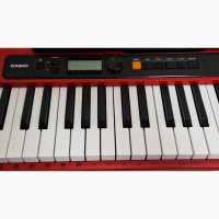 Синтезатор піаніно CASIO CT-S200RD. Идеальное состояние