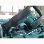 Продам б/у перфоратор Makita HR5201C