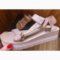 Women#039;s Strappy Platform Sandals 10 41	26 удобные спорт сандалии Guess для активного отдых