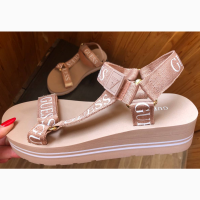 Women#039;s Strappy Platform Sandals 10 41	26 удобные спорт сандалии Guess для активного отдых