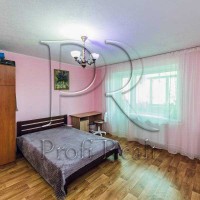 Продаж 3-к квартира Київ, Дніпровський, 63000 $