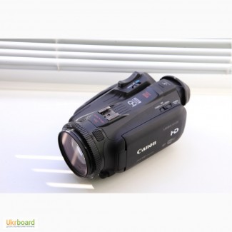 Видеокамера Canon HF G30