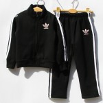 Детский костюм Adidas для мальчика и девочки