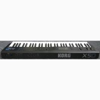 Продається синтезатор Korg X5D