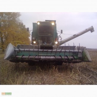 Продам комбаен John Deere 970