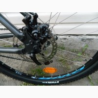 Продам Велосипед BTWIN Rockrider 500 diski с Италии