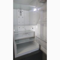 Продам срочно холодильник Hotpoint Ariston