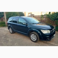 Автомобіль Dodge Journey