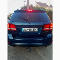 Автомобіль Dodge Journey