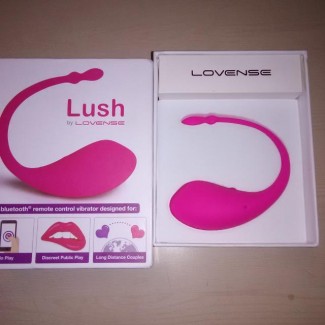 Lovense Lush Vibrator - бесшумный массажер яйцо