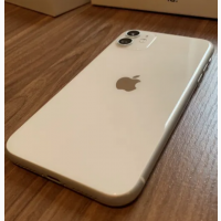 Продам iPhone 11 на 256 идеал