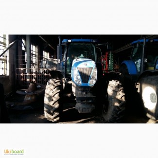 Трактор New Holland T7060