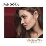 PANDORA Шарм-подвеска ― рог удачи 791361EN09