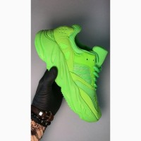 НОВИНКА: Adidas Yeezy Boost 700 Green Neon