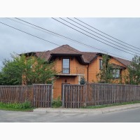 Продам 2 єт.кирпичній дом 160 кв.м. в с.Осещина, КГ Межречье