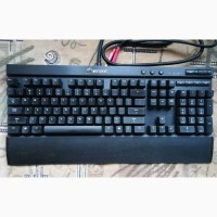 Механическая клавиатура Corsair VENGEANCE K70 CH-9000114-NA/RF