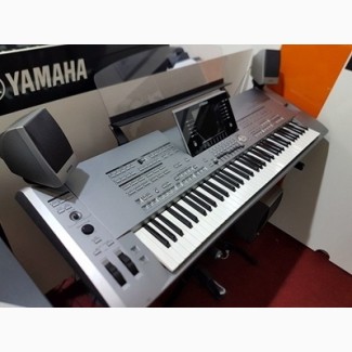 Yamaha tyros 5 yamaha tyros 4 / roland fantom x6 / yamah psr s970