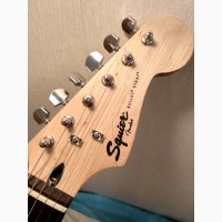 Продам б/у электрогитару Fender Squier Bullet Strat HSS