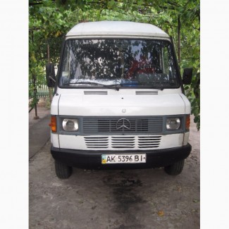 Продам машину Mercedes 410D