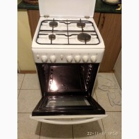 Продам газову плиту INDESIT K1G210(W)R