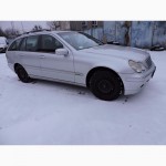 Mercedes-Benz C-class W203 2001-2007 дверь передняя