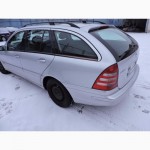 Mercedes-Benz C-class W203 2001-2007 дверь передняя