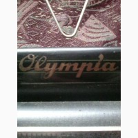 Печатная машинка Olympia. Кнопки с русскими буквами