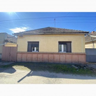 Продаж 3-к будинок Берегівський, Берегове, 39500 $