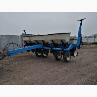 Сеялка KINZE 2000 6 рядная. Состояние отличное. Цена договорная