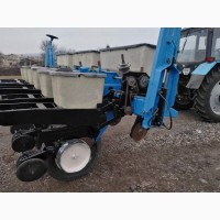 Сеялка KINZE 2000 6 рядная. Состояние отличное. Цена договорная