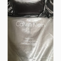 Женский облегченный пуховик Calvin Klein серебро со стальным отливом