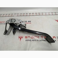 Педаль тормоза BASE Tesla model X 1027691-00-B 1027691-00-B BRAKE PEDAL - M