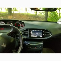 Peugeot 308 универсал, семейное экономичное авто, 2014 год