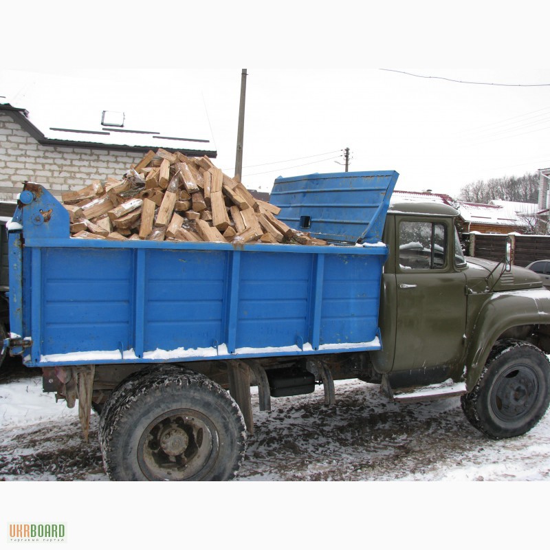 Фото машина с дровами