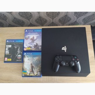 Продам в отличном состояние игровую приставку Sony PlayStation 4 Pro 1Tb