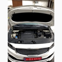 2014 KIA Carnival максімальна