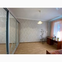 Продам в Чугуеве 3 комн. квартиру общ. пл. 70, 9 кв.м