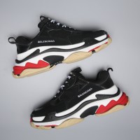 Кроссовки Balenciaga Triple S женские