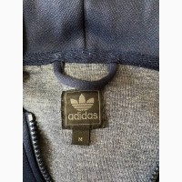 Оригинал олимпийка adidas.размер м.шикарное состояние