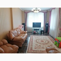 Продаж 7-к будинок Київ, Дарницький, 490000 $