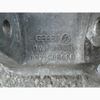 VAG 036903143D, Кронштейн генератора Фольксваген Golf 2, 1.3 оригінал