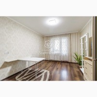 Продаж 3-к квартира Київ, Святошинський, 72900 $