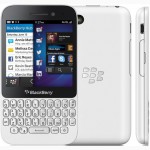 Сенсорный смартфон BlackBerry Q5 White с qwerty-клавиатурой