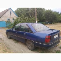 Продам авто марки Opel omega a, синего цвета