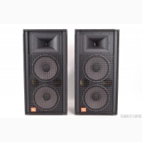 Продам 2 колонки JBL4733A мощность 1200в каждая